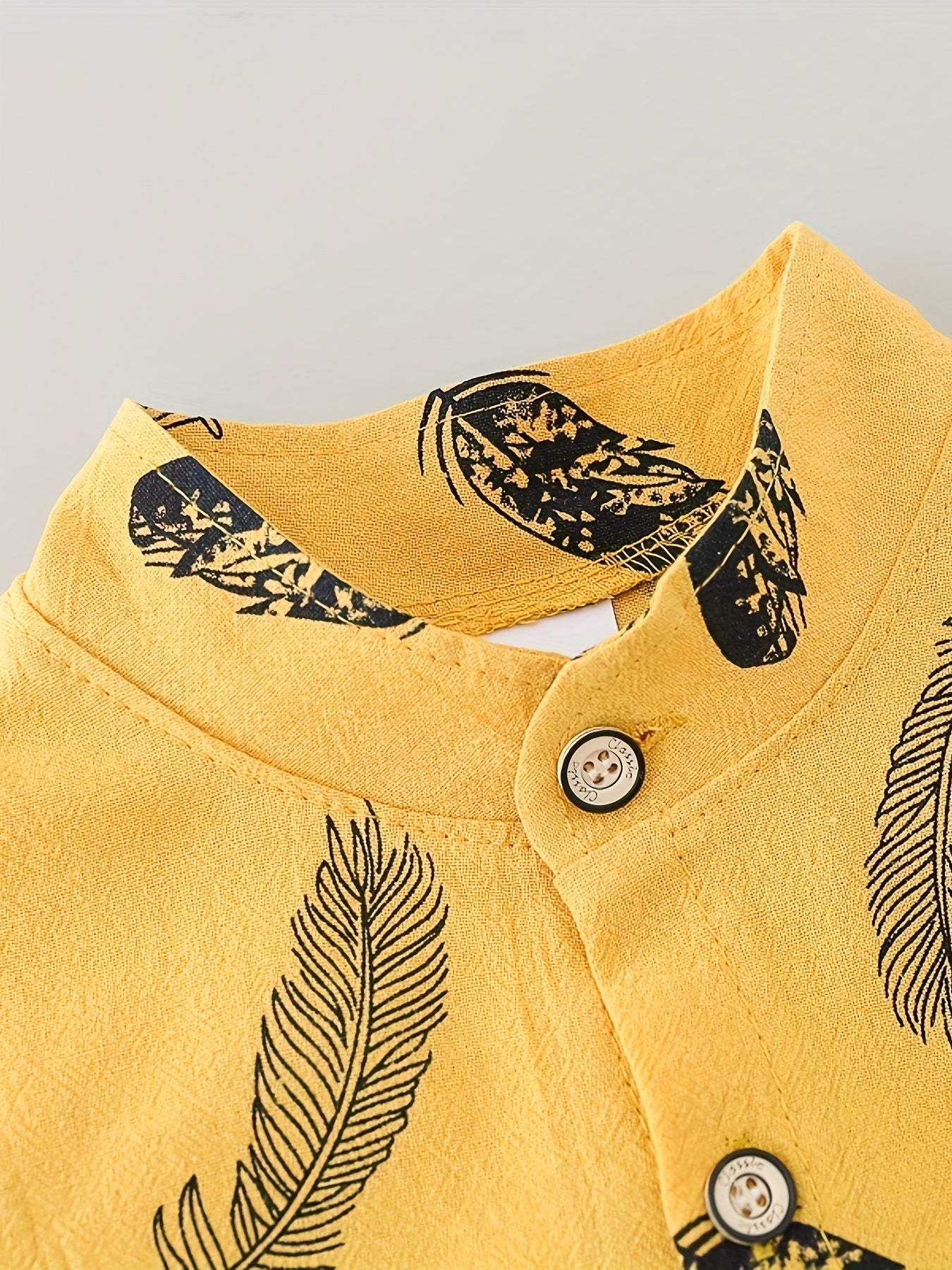 2-Piece Baby Boys’ Summer Outfit – Feather Print Short-Sleeve Shirt & Cotton Shorts Casual Set