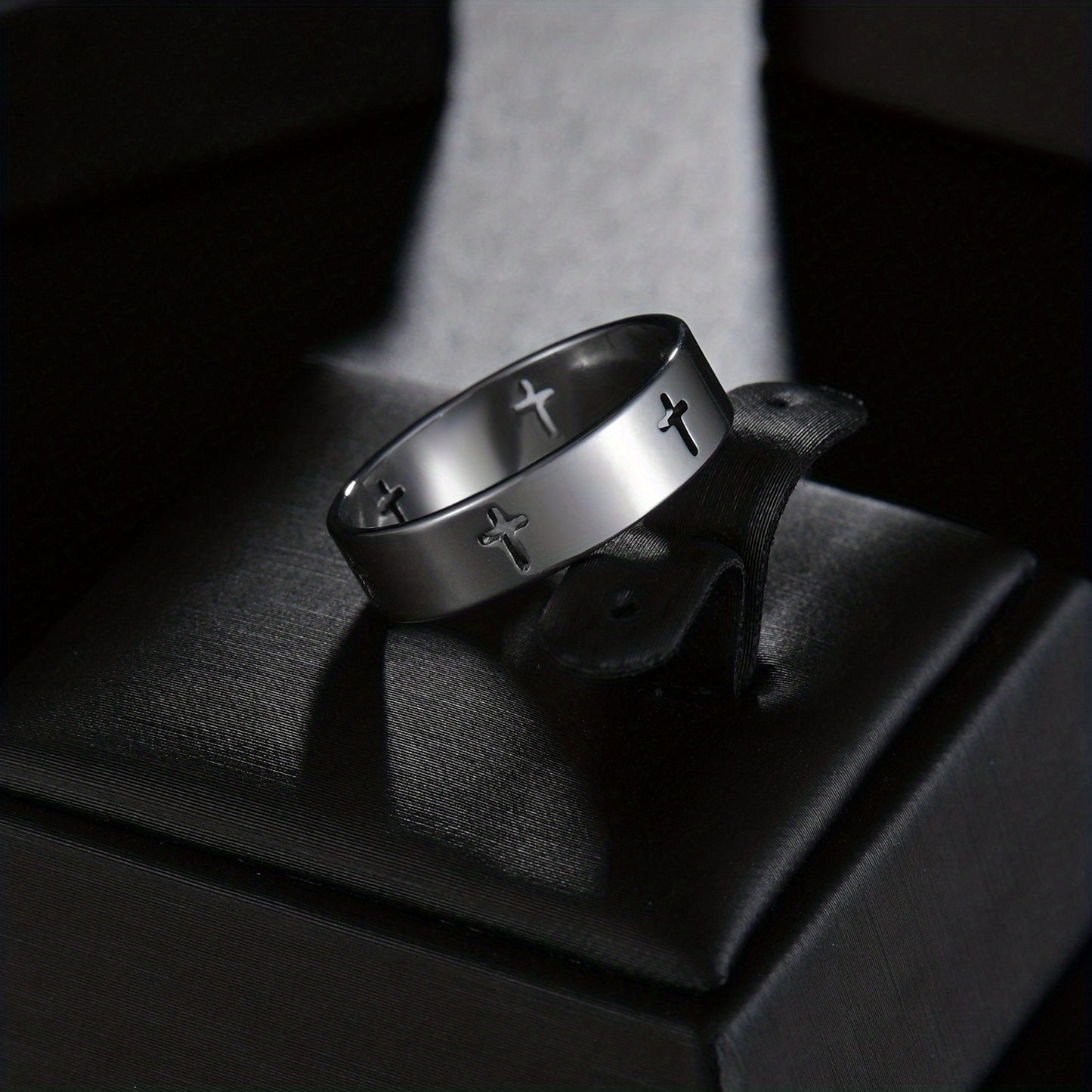 1pc Fashionable And Trendy Stainless Steel Ring With Hollow Cross For Men