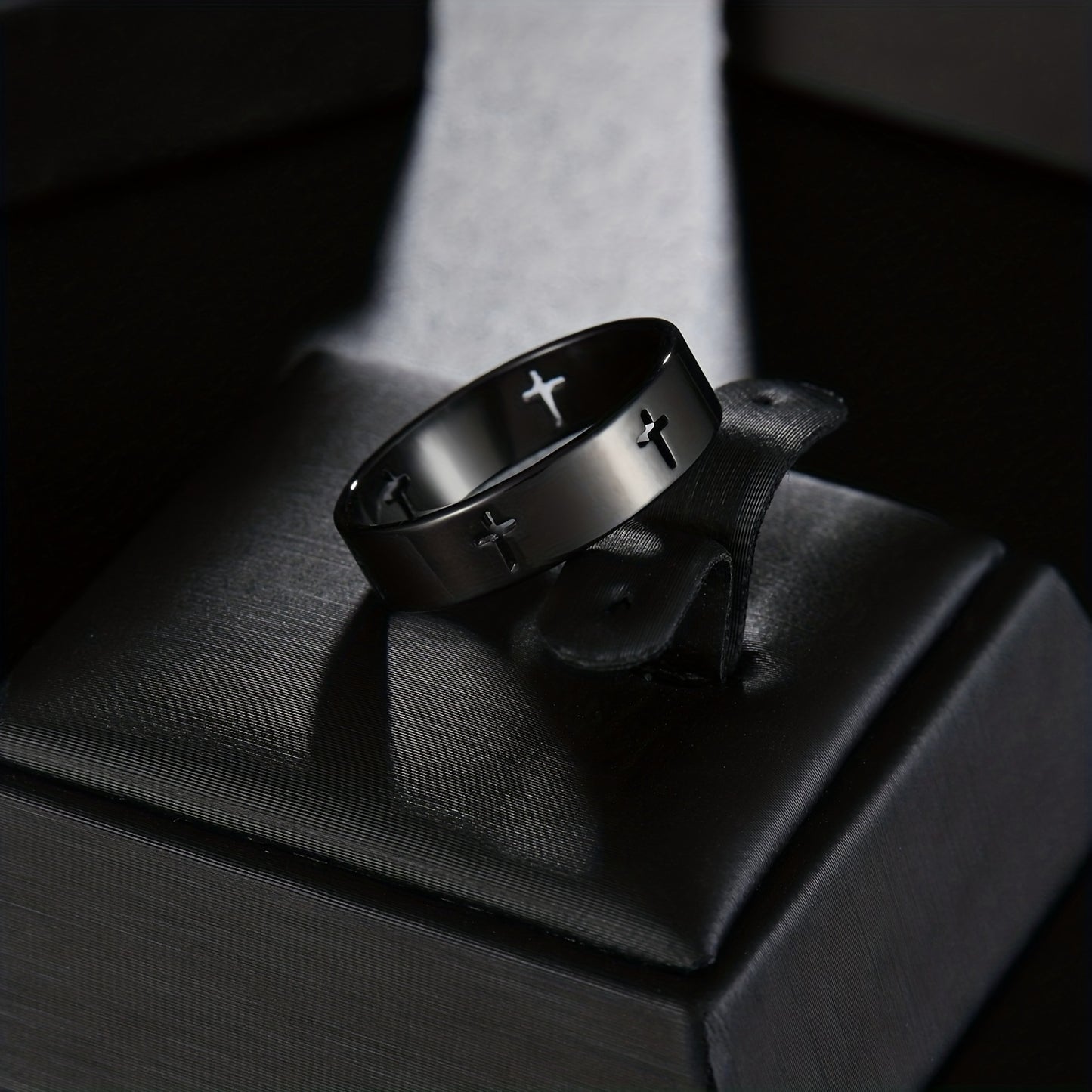1pc Fashionable And Trendy Stainless Steel Ring With Hollow Cross For Men