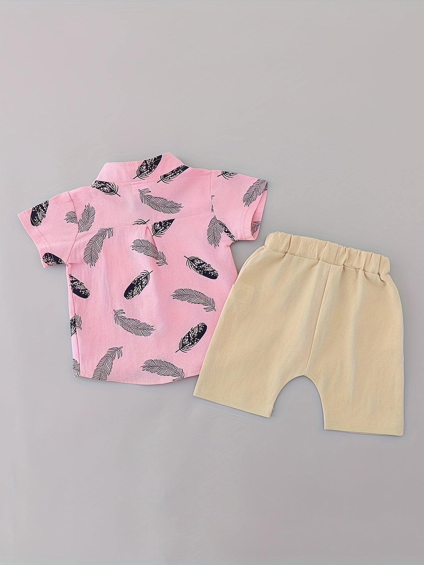 2-Piece Baby Boys’ Summer Outfit – Feather Print Short-Sleeve Shirt & Cotton Shorts Casual Set