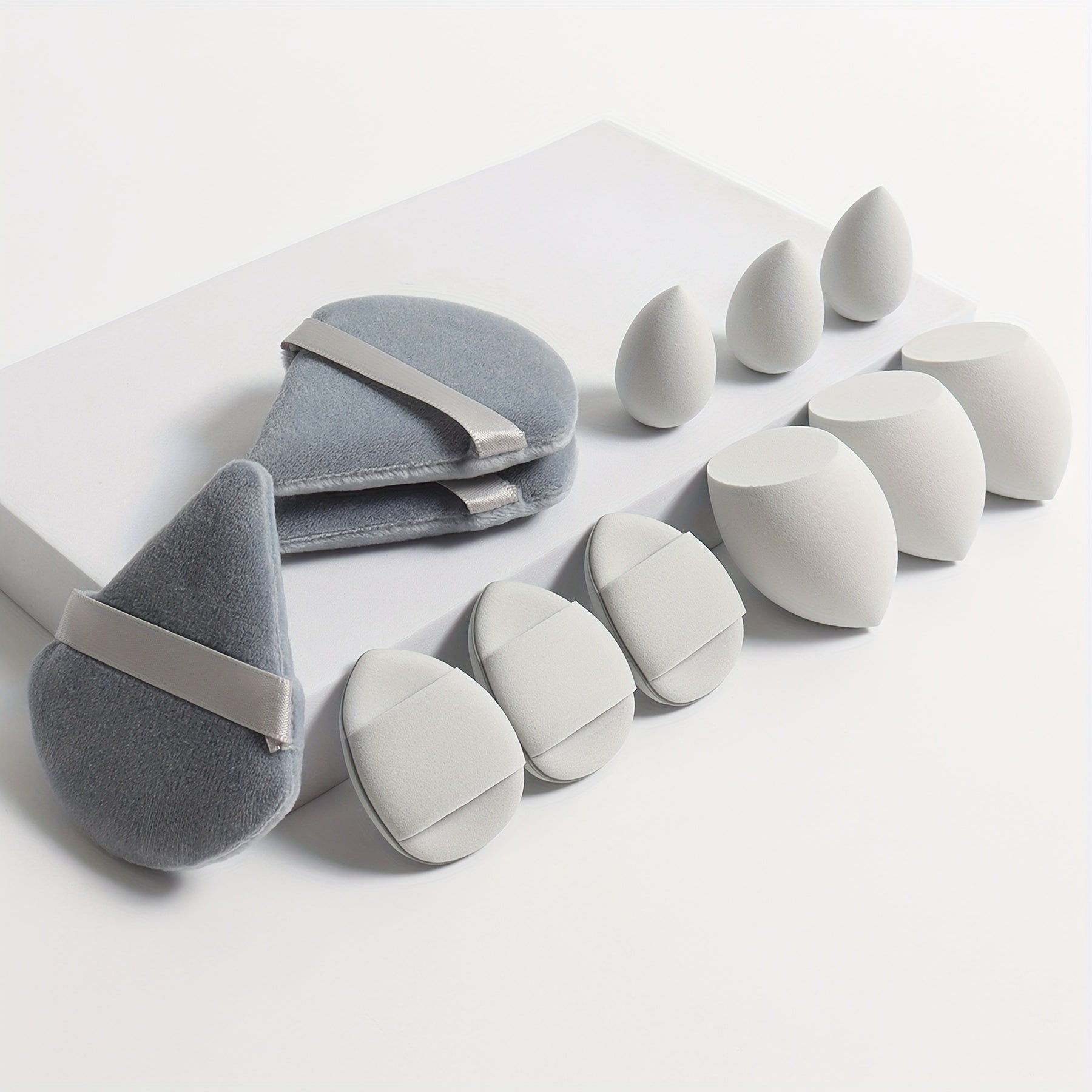 This 12pcs All-Purpose Makeup Sponge Set Includes 3 Loose Powder Puffs, 3 Puffs, 3 Beauty Blenders, And 3 Beauty Blenders. The Foundation Blending Sponge Is Flawless with Liquid, Cream, And Powder Foundations. It'S a Latex-Fr - The Superior Findings Depot