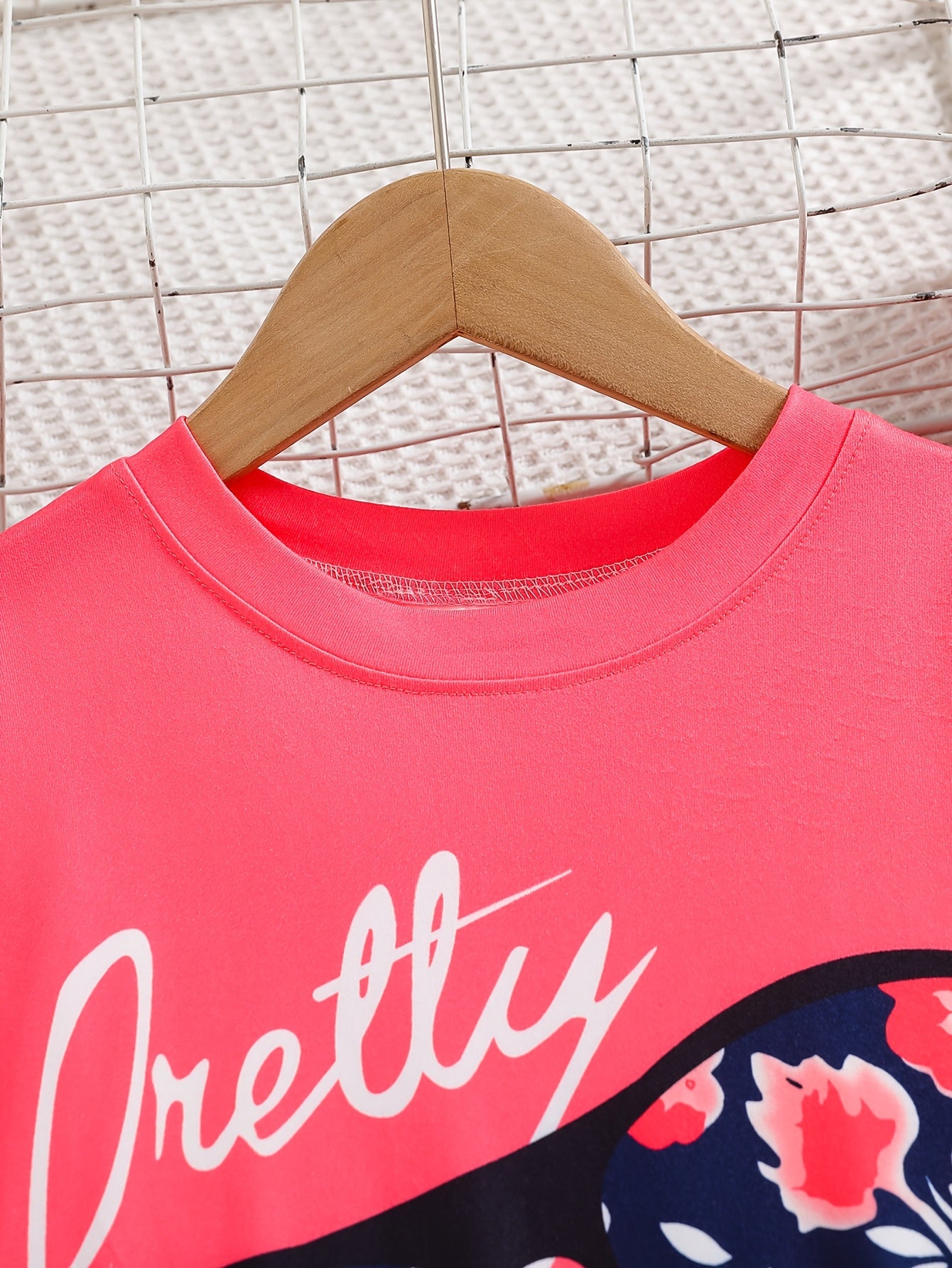 2pcs Girls' Clothing Party Slogan Large Glasses Print Pattern Drop Shoulder Irregular Hem Design Loose Short Sleeve T-Shirt + Floral Print Skinny Nine-Tenths Bottoms Set Girls' Summer Outfit Holiday Gift Girls' Fashion Casual - The Superior Findings Depot