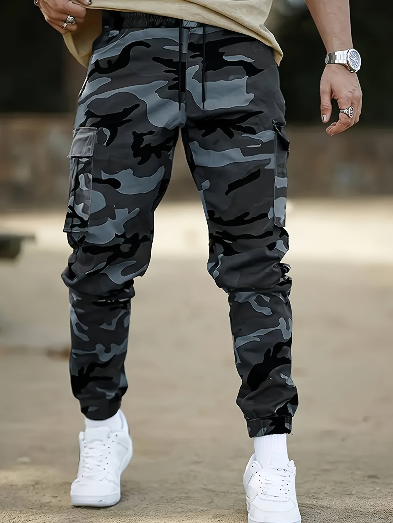 Men's Camouflage Cargo Pants - High-Waisted Loose-Fit Camo
