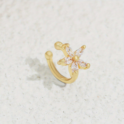 [For Ladies Zirconia Flower Earring] A Delicate And Simple Zirconia Flower Clip-on Earring For Ladies, A Gorgeous Jewelry Accessory.