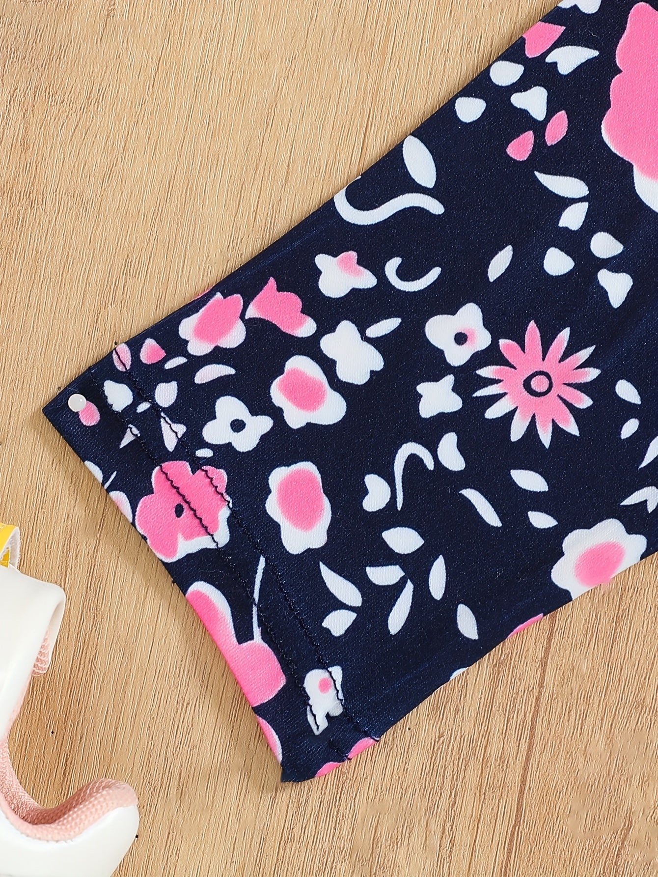 2pcs Girls' Clothing Party Slogan Large Glasses Print Pattern Drop Shoulder Irregular Hem Design Loose Short Sleeve T-Shirt + Floral Print Skinny Nine-Tenths Bottoms Set Girls' Summer Outfit Holiday Gift Girls' Fashion Casual - The Superior Findings Depot