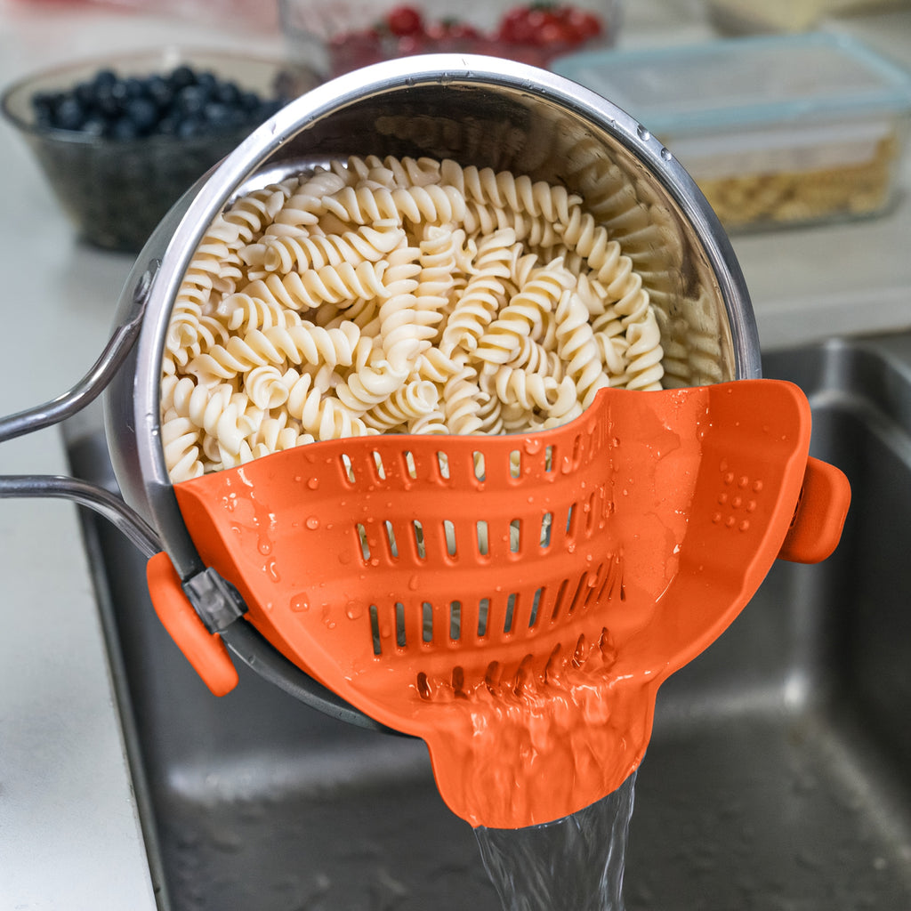 1pc ABERZEY Clip-On Strainer for Pots & Pans - Durable Plastic Kitchen Colander for Pasta, Meat, Vegetables, Fruits - Easy Drainage & Compact Design, Strainer for Pasta, Vegetable Preparation, Modern Kitchenware, Efficient Dr - The Superior Findings Depot