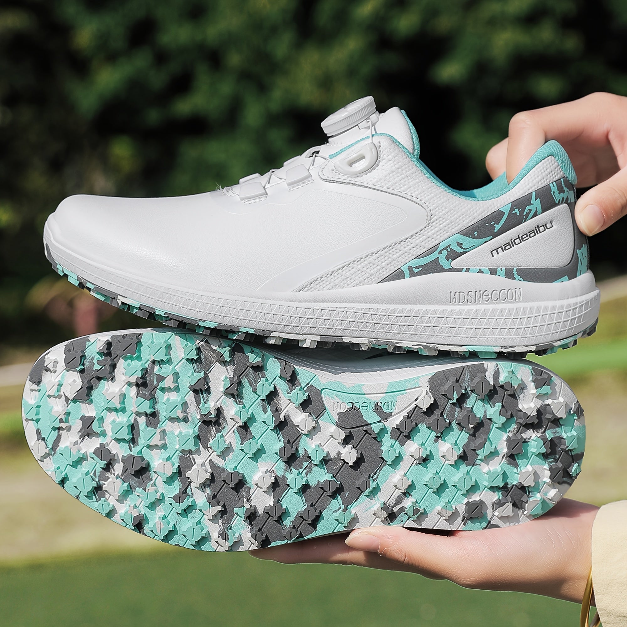 Ladies' Golf Shoes - Slip-Resistant All-Season Performance