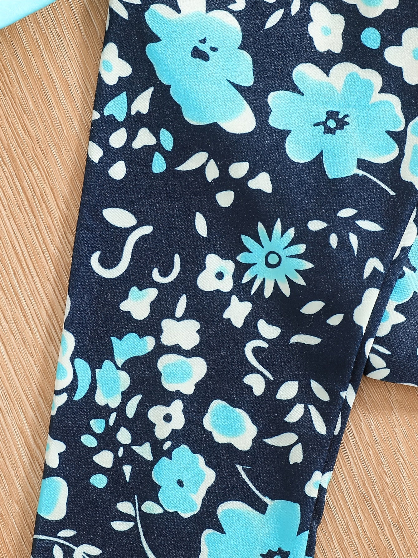 2pcs Girls' Clothing Party Slogan Large Glasses Print Pattern Drop Shoulder Irregular Hem Design Loose Short Sleeve T-Shirt + Floral Print Skinny Nine-Tenths Bottoms Set Girls' Summer Outfit Holiday Gift Girls' Fashion Casual - The Superior Findings Depot